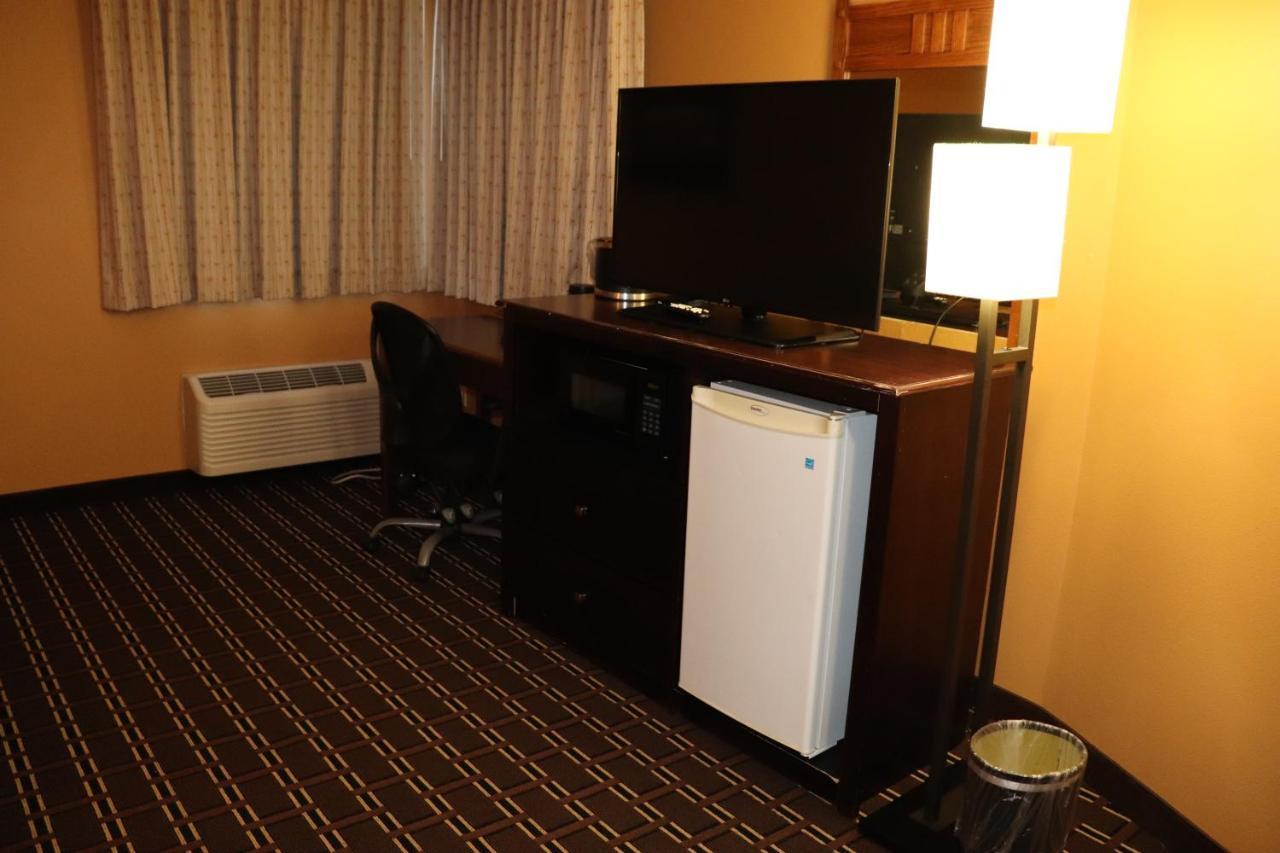 Prairie Inn Holmen La Crosse Area 외부 사진