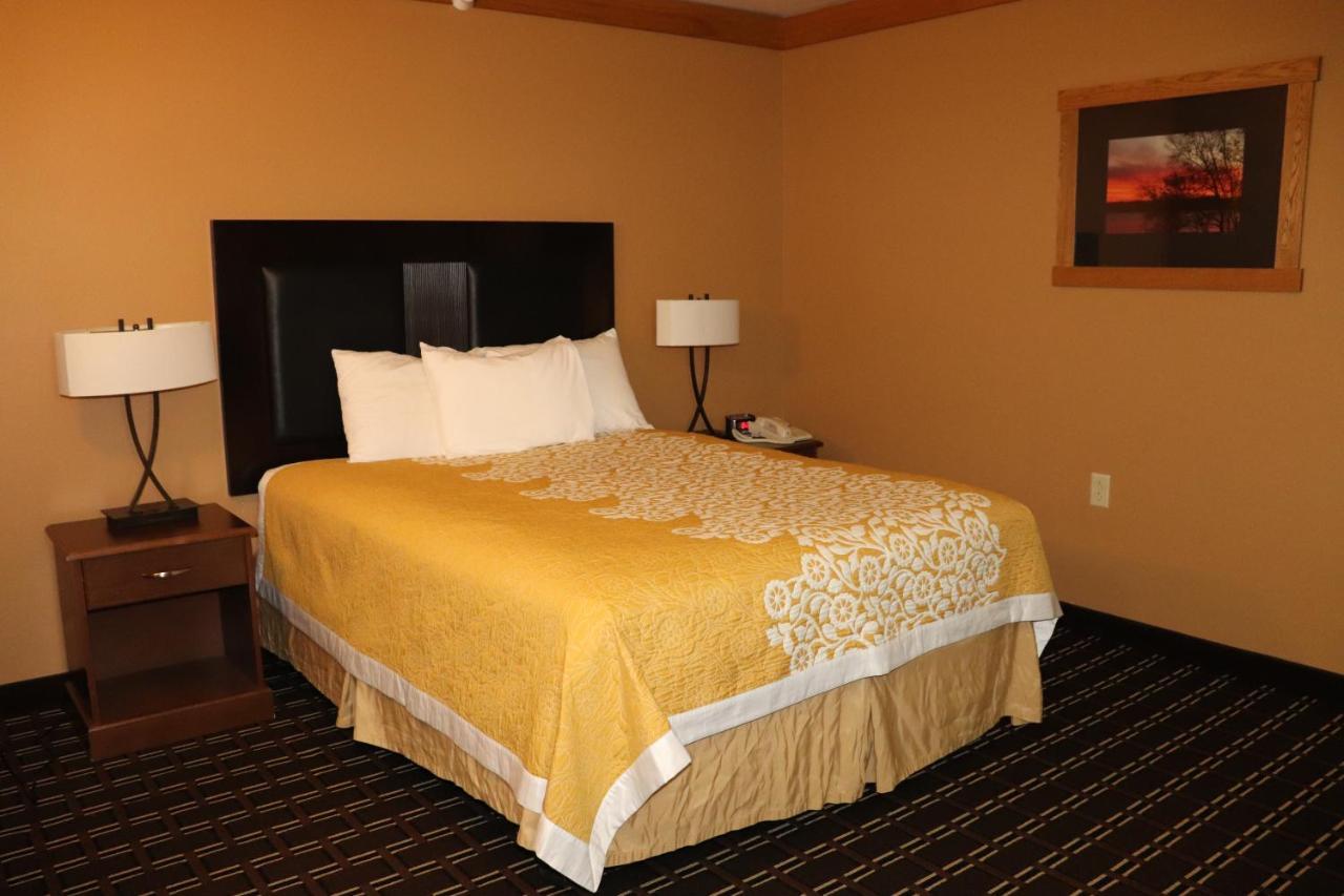Prairie Inn Holmen La Crosse Area 외부 사진