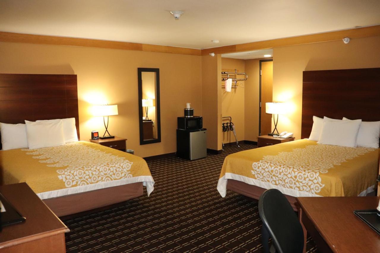 Prairie Inn Holmen La Crosse Area 외부 사진